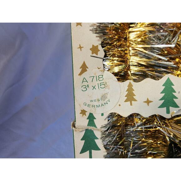 ANTIQUE VINTAGE GRANTS 15' GOLD SILVER CHRISTMAS GARLAND WEST GERMANY - Picture 2 of 3
